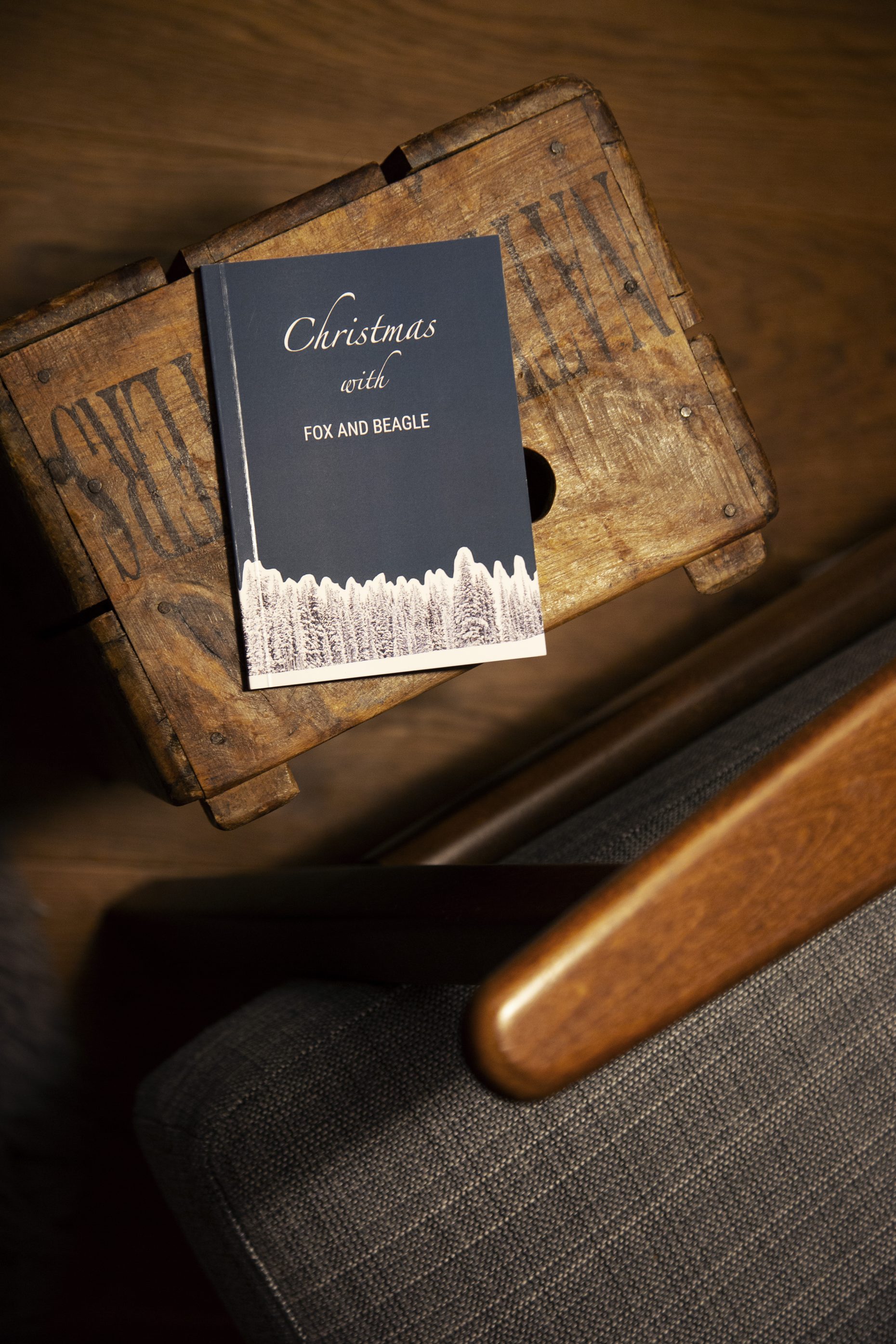 Christmas with Fox & Beagle